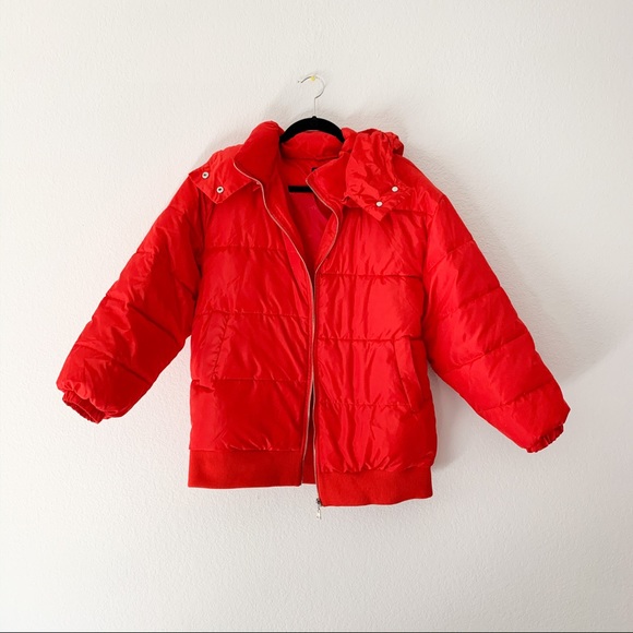 Like new Red Puffer - Picture 2 of 4
